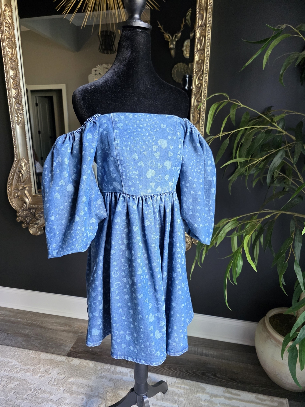 Avec Les Filles Blue Off-Shoulder Heart Print Dress NWT sz Med